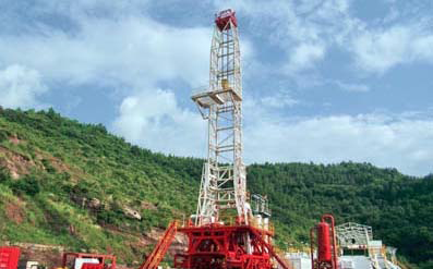 MOUNTAINOUS DRILLING RIG